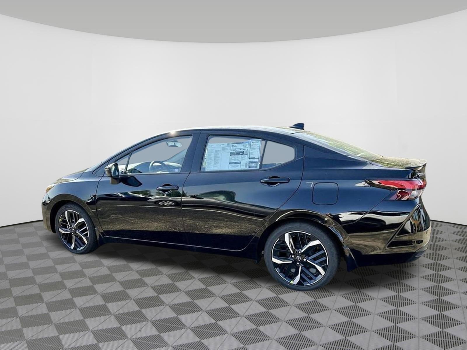 Certified 2025 Nissan Versa SR w/ Trunk Package FWD image 16