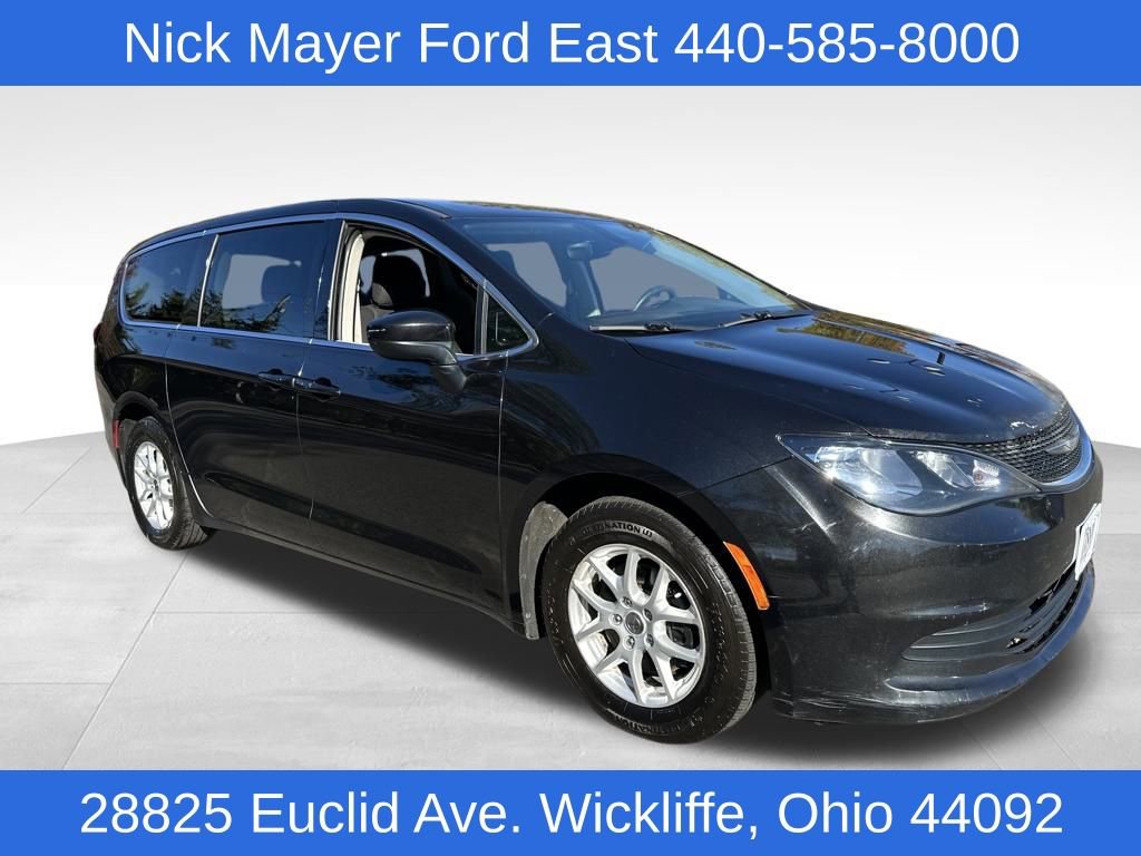Used 2017 Chrysler Pacifica LX