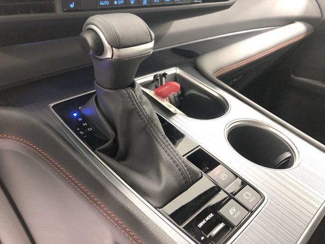 Used 2023 Toyota Sienna XSE FWD image 26