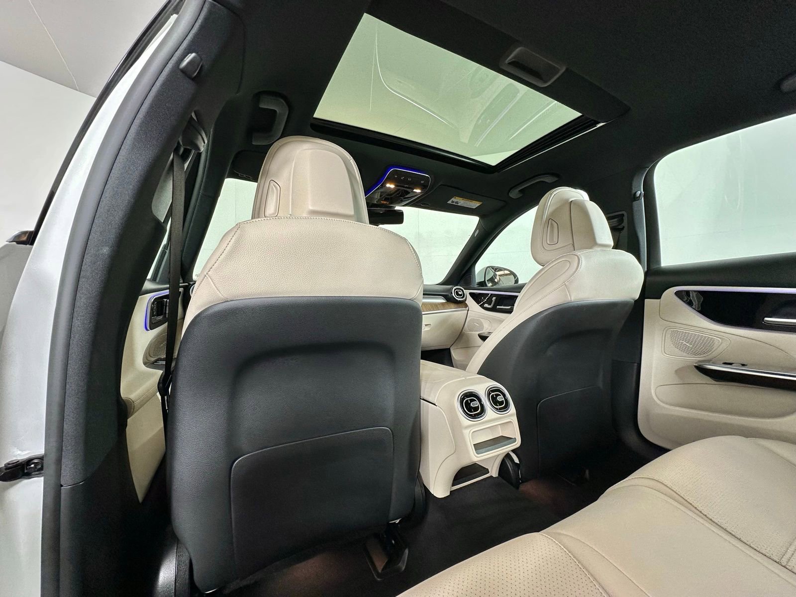 Used 2023 Mercedes-Benz C 300 4MATIC Sedan image 17