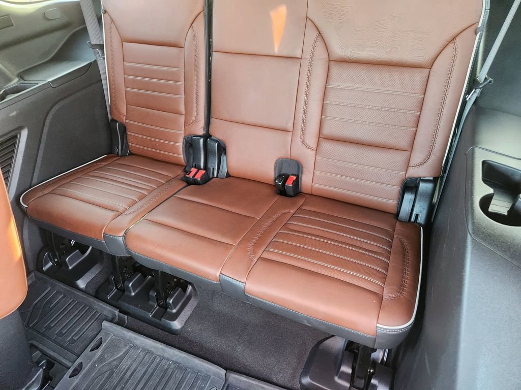 Used 2023 GMC Yukon Denali Ultimate image 23