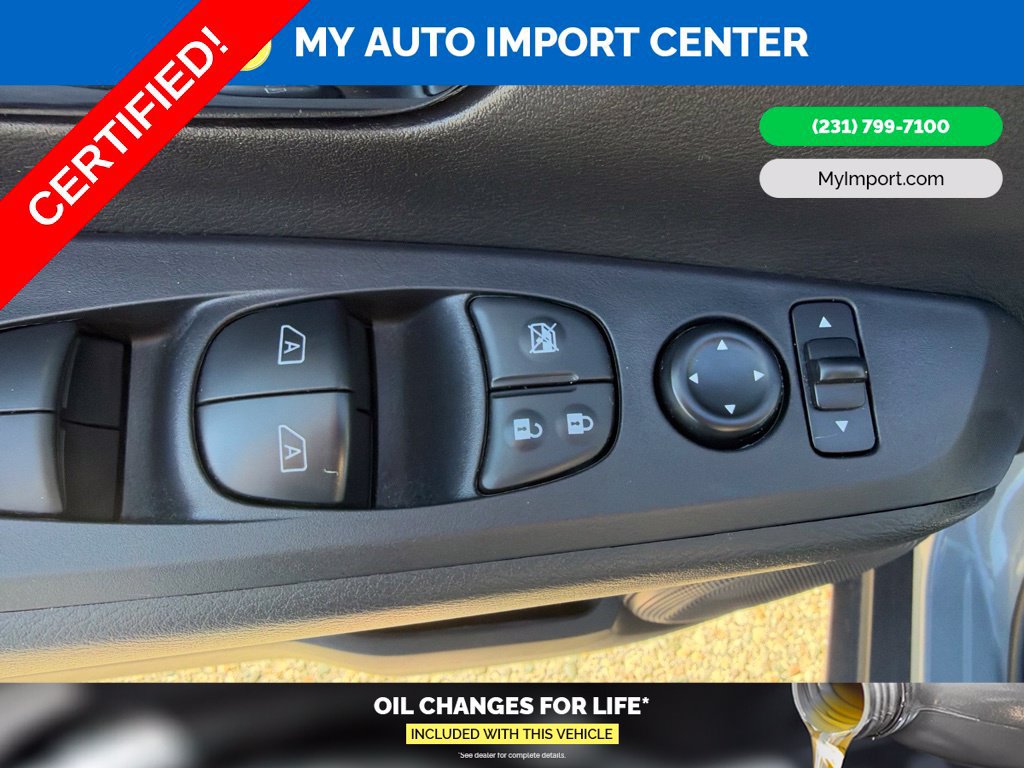Certified 2024 Nissan Kicks SV FWD image 11