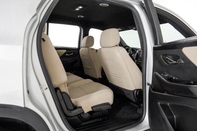 Used 2022 Chevrolet Traverse LS w/ LPO, Floor Liner Package AWD/4WD image 38