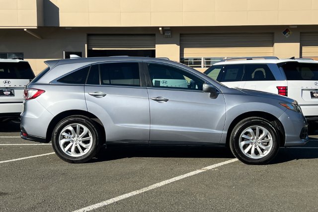 Used 2016 Acura RDX FWD image 3