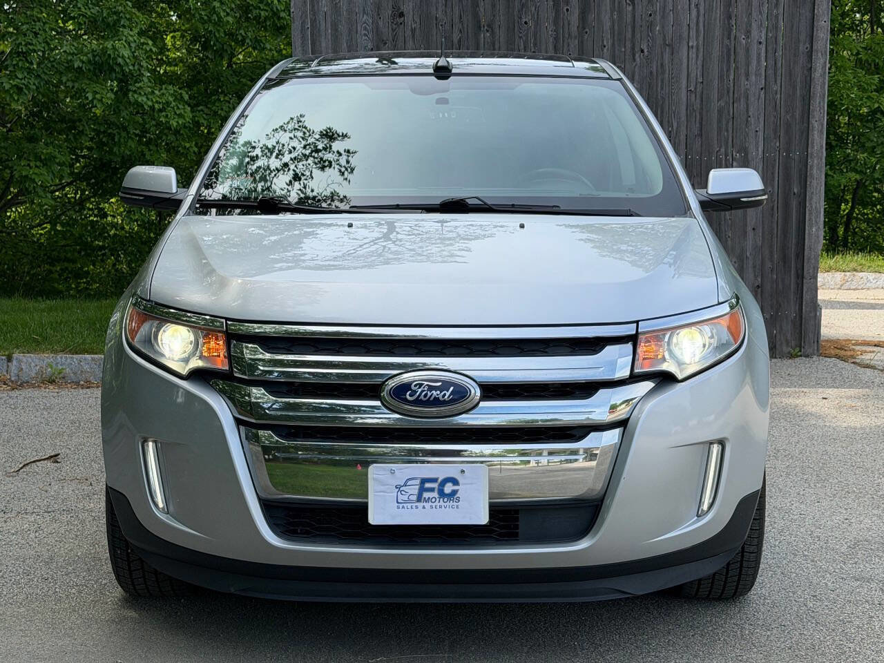 Used 2014 Ford Edge Limited w/ Equipment Group 302A AWD/4WD image 2