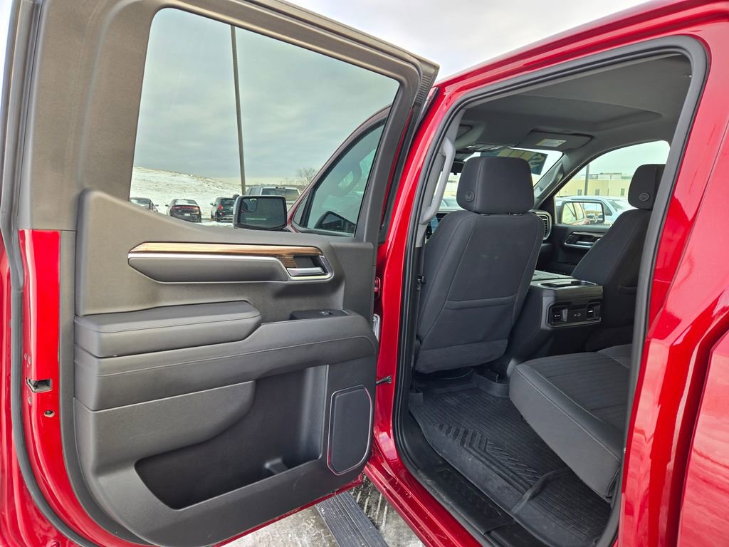 Used 2022 Chevrolet Silverado 1500 LT image 25