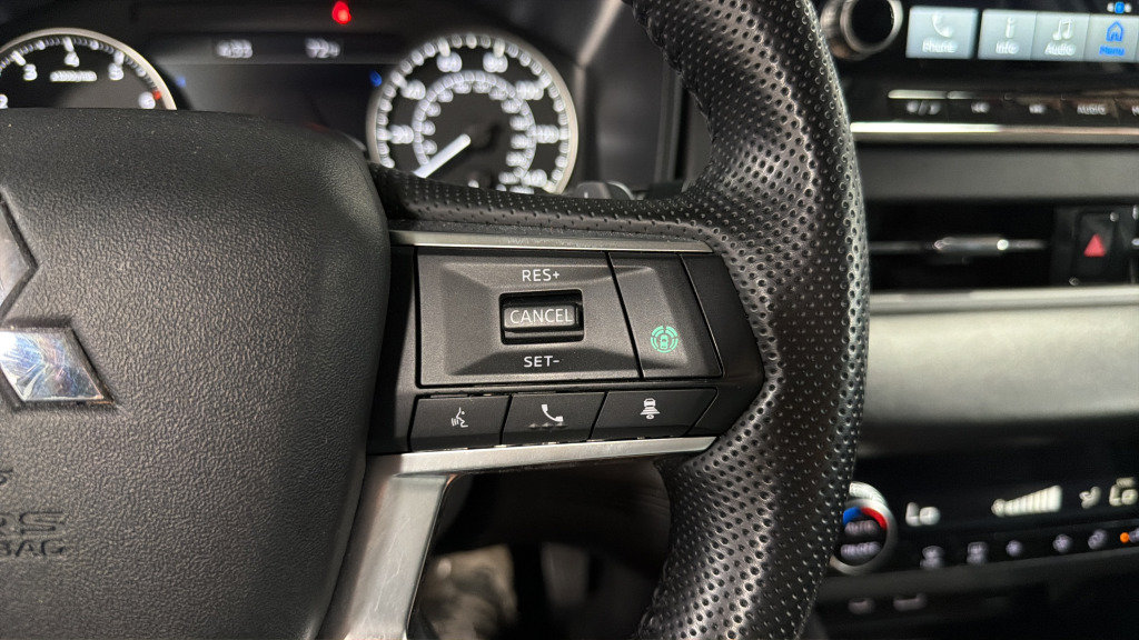 Used 2024 Mitsubishi Outlander SE Black Edition AWD/4WD image 23