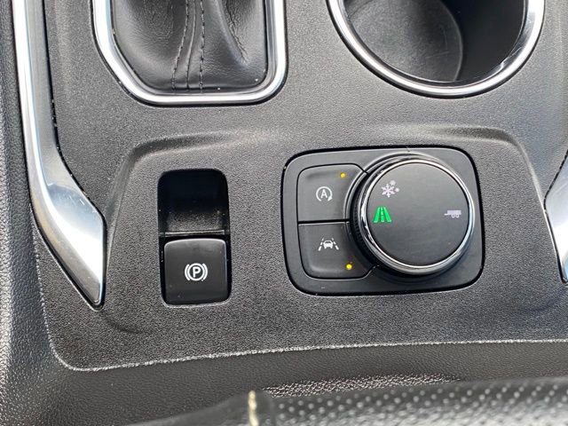 Used 2023 Chevrolet Traverse Premier w/ Redline Edition image 22