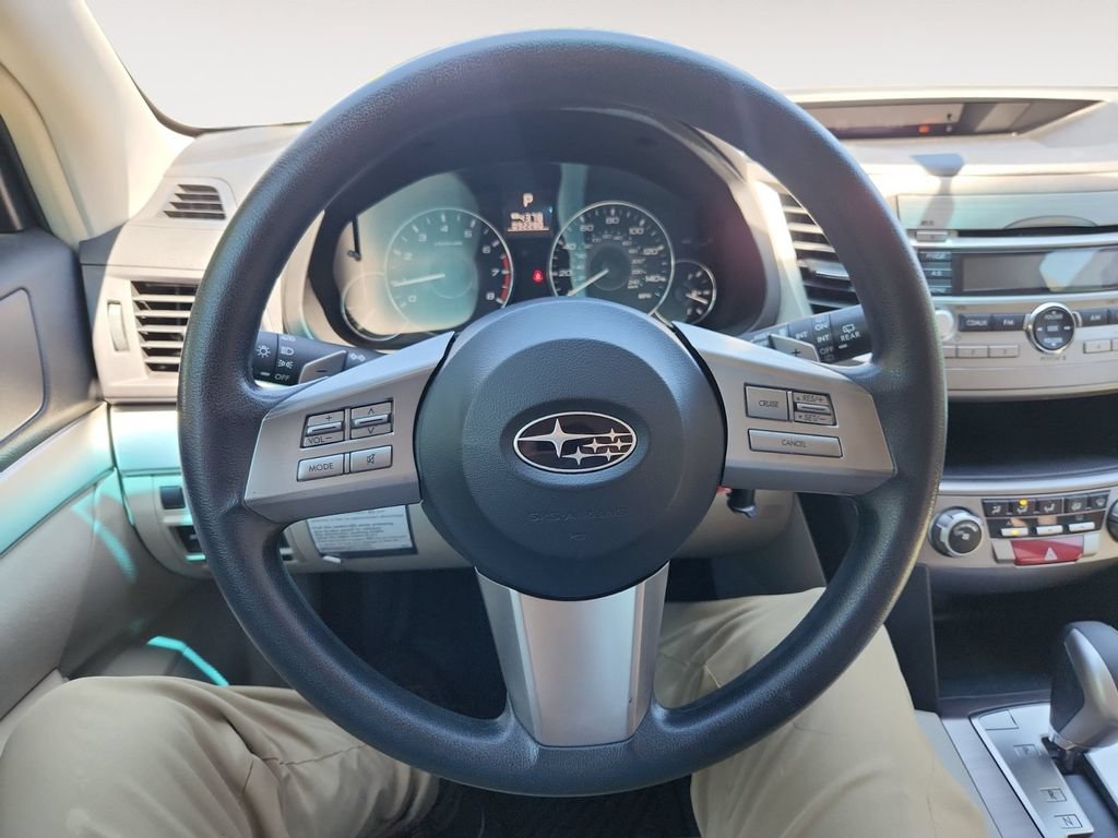 Used 2011 Subaru Outback 2.5i AWD/4WD image 13