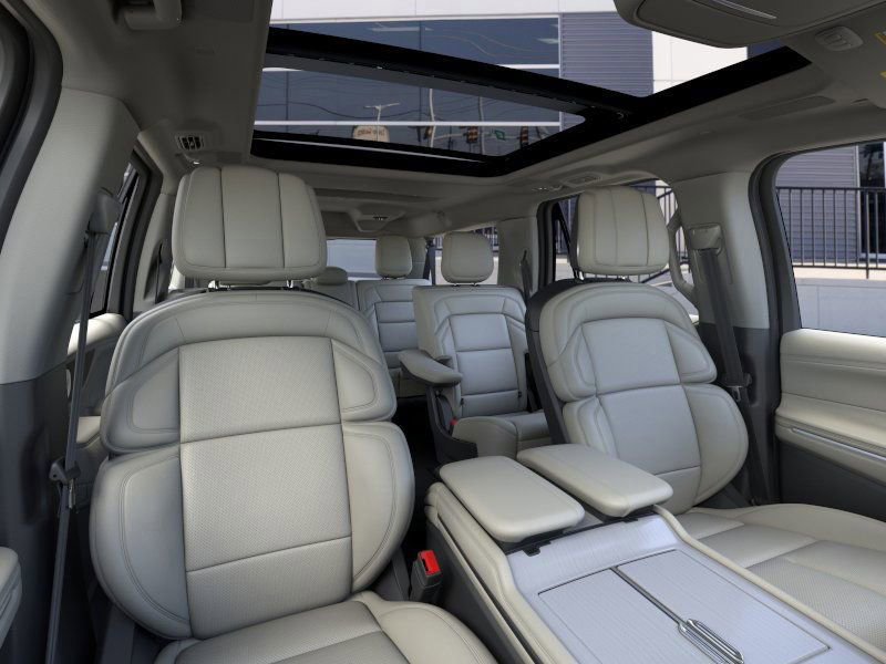 New 2026 Lincoln Navigator L Reserve w/ Jet Appearance Package image 10