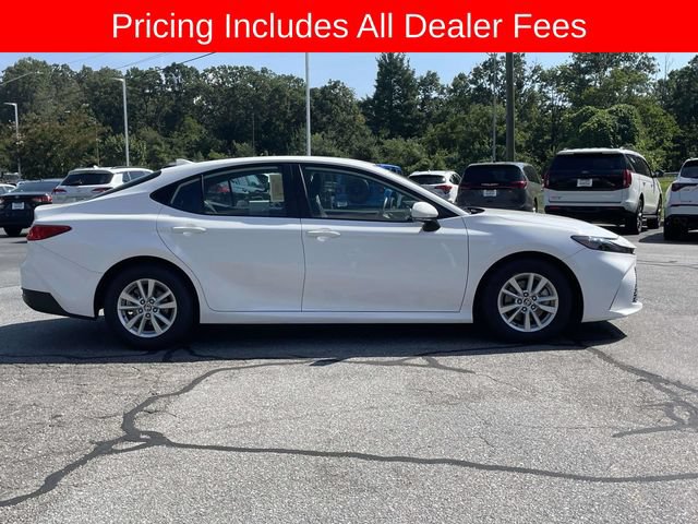 Used 2025 Toyota Camry LE FWD image 6