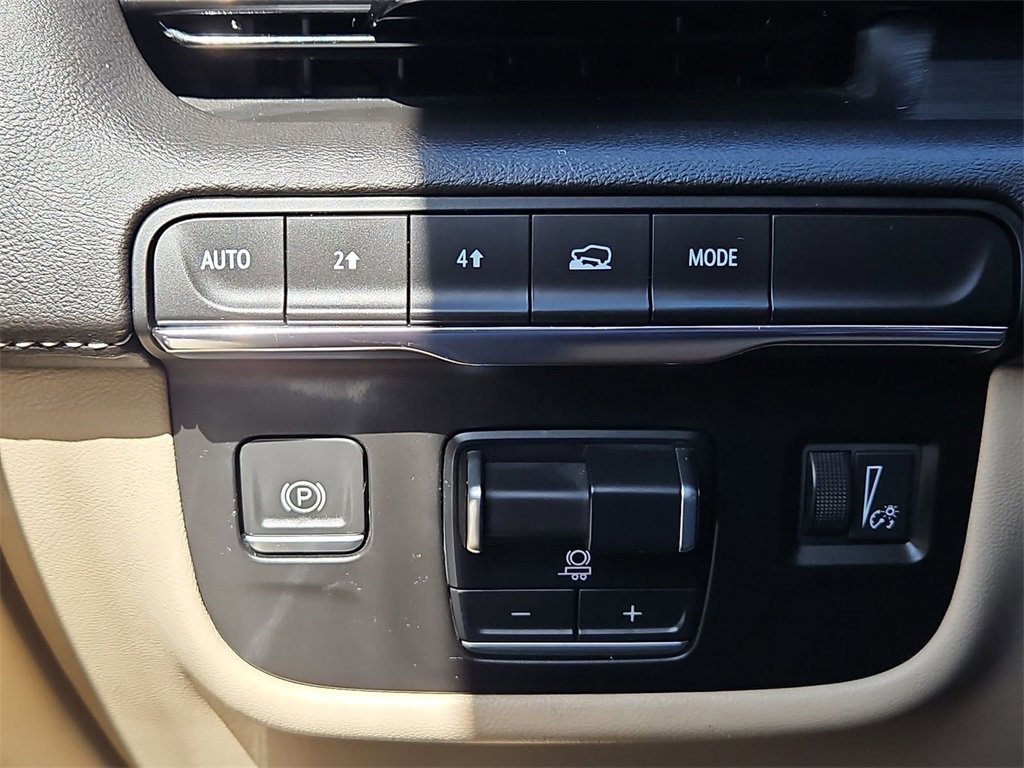 Certified 2023 Cadillac Escalade Premium Luxury w/ Performance Package image 17