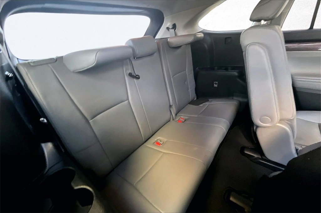 Certified 2021 Toyota Highlander Platinum image 25
