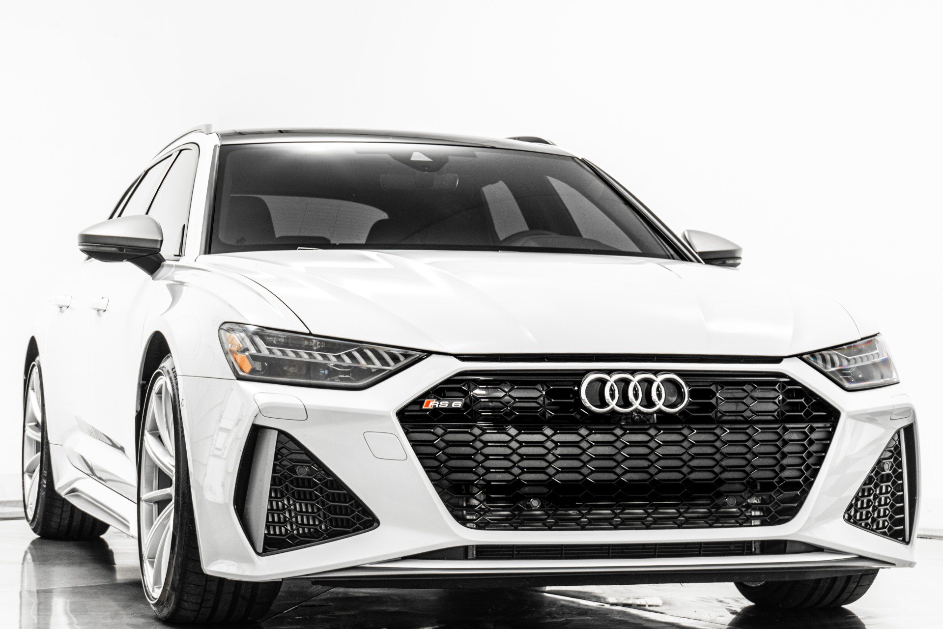 Used 2025 Audi RS 6 performance AWD/4WD image 3