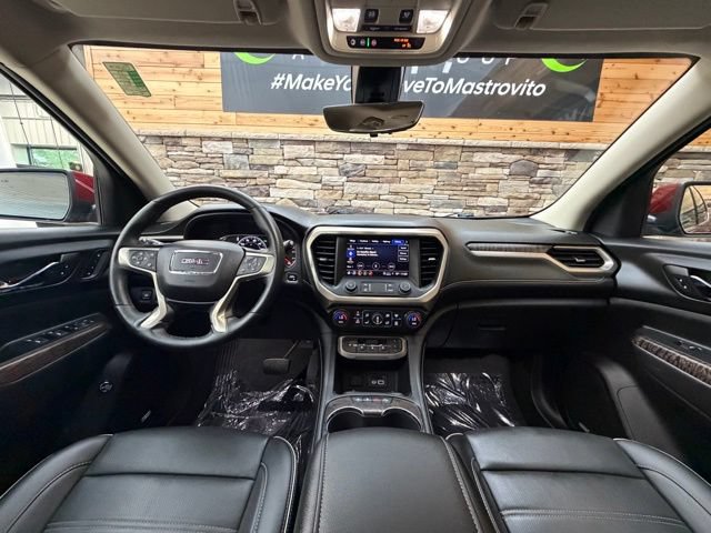 Used 2023 GMC Acadia Denali w/ Denali Ultimate Package AWD/4WD image 18