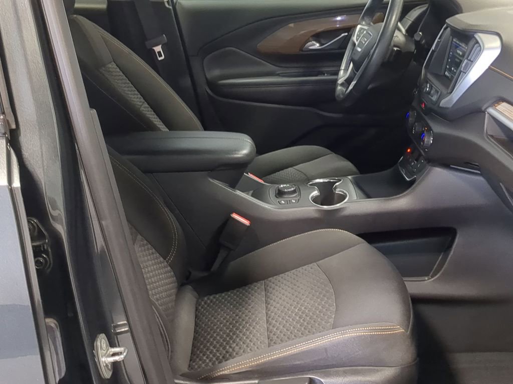 Used 2019 GMC Terrain SLE w/ Driver Convenience Package FWD image 27