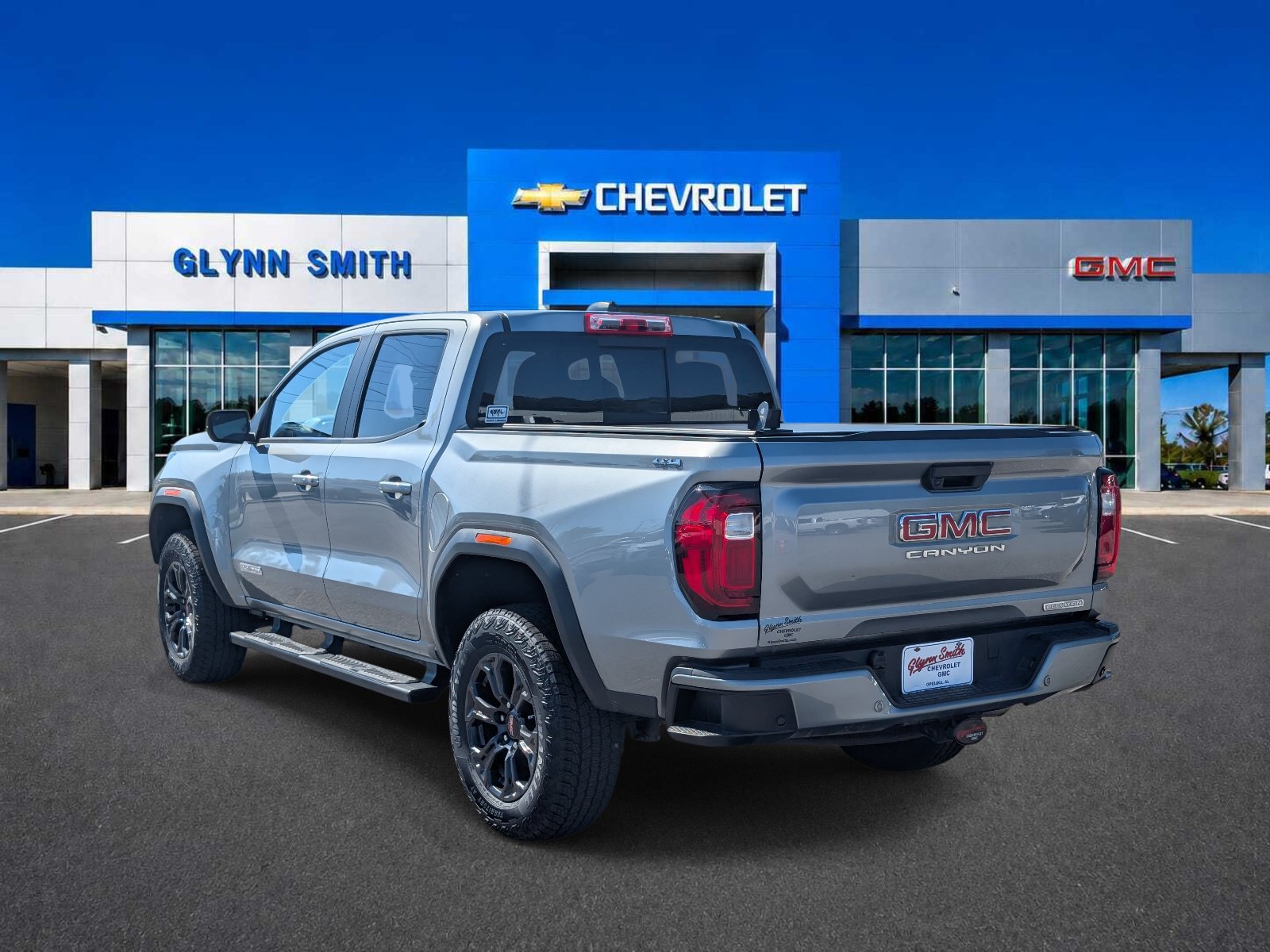 Used 2025 GMC Canyon Elevation AWD/4WD image 8