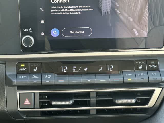 Used 2026 Toyota Camry LE w/ Convenience Package FWD image 14