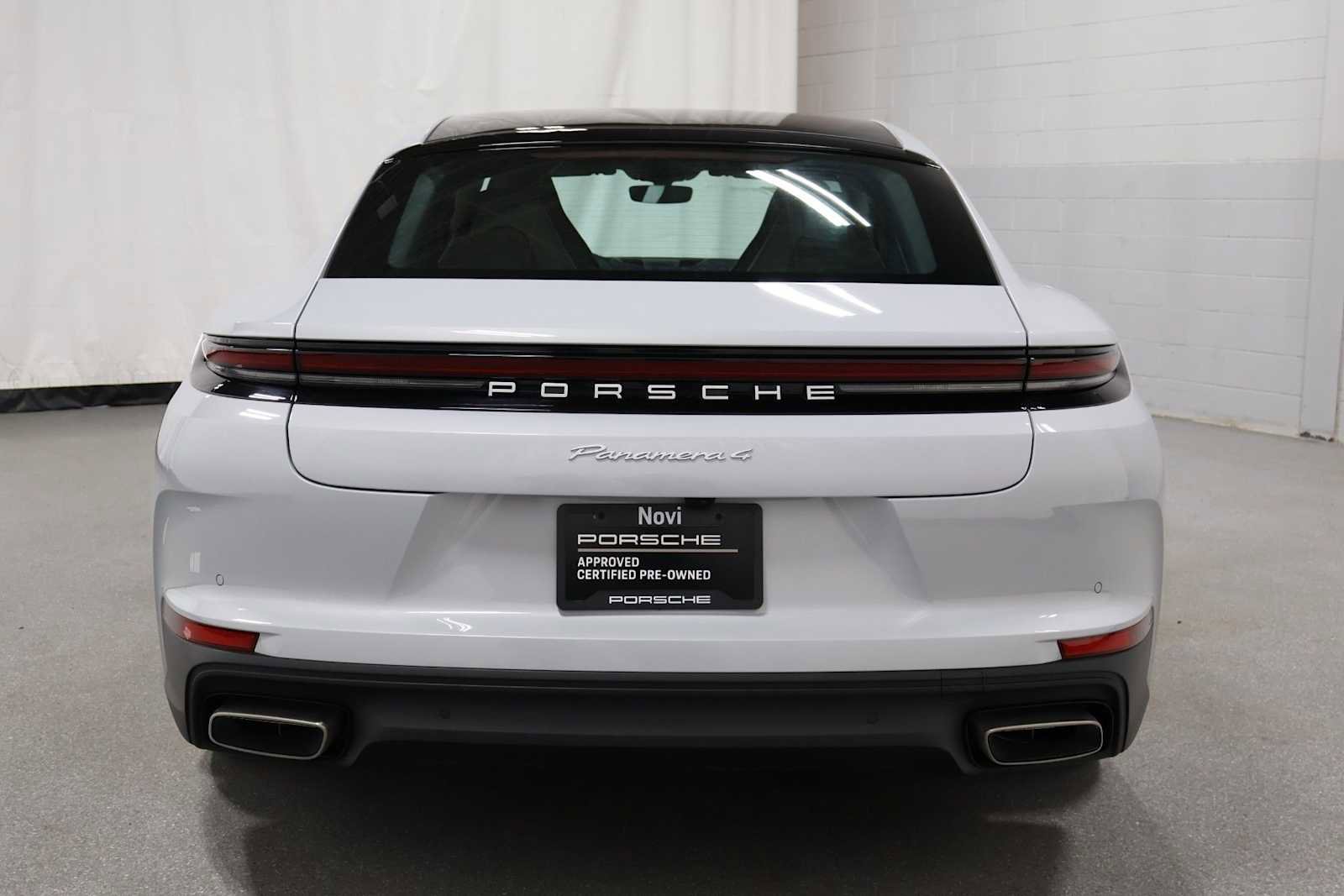 Certified 2025 Porsche Panamera 4 AWD/4WD image 7