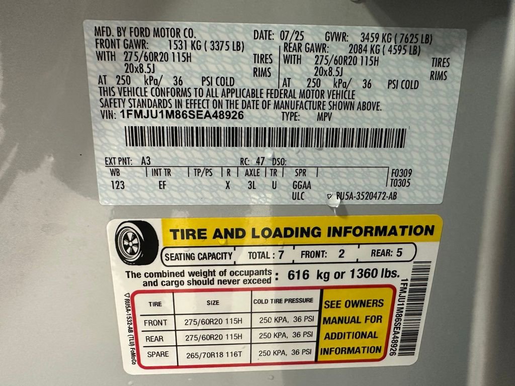 Used 2025 Ford Expedition Platinum image 11