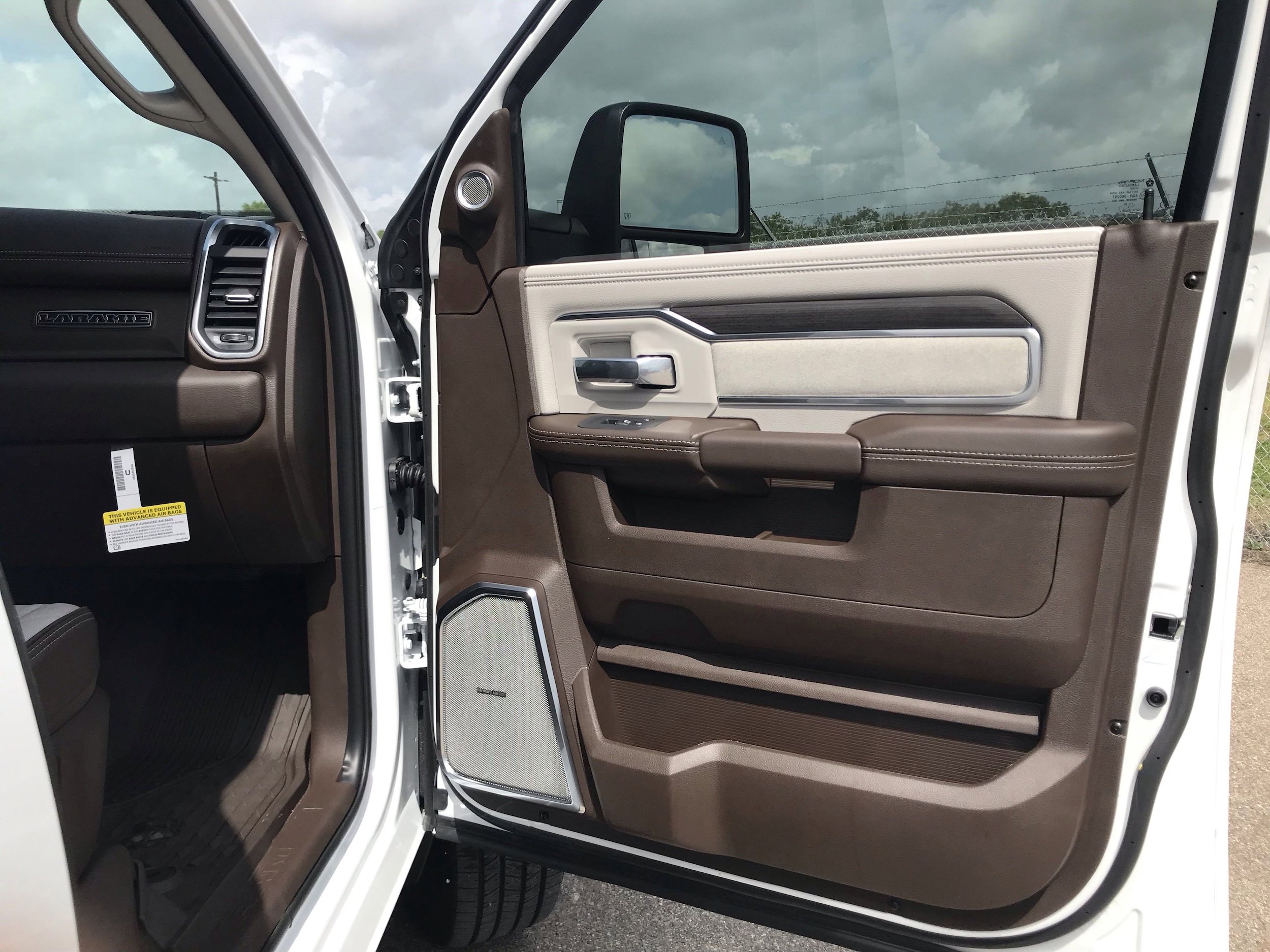 New 2025 RAM 2500 Laramie image 14