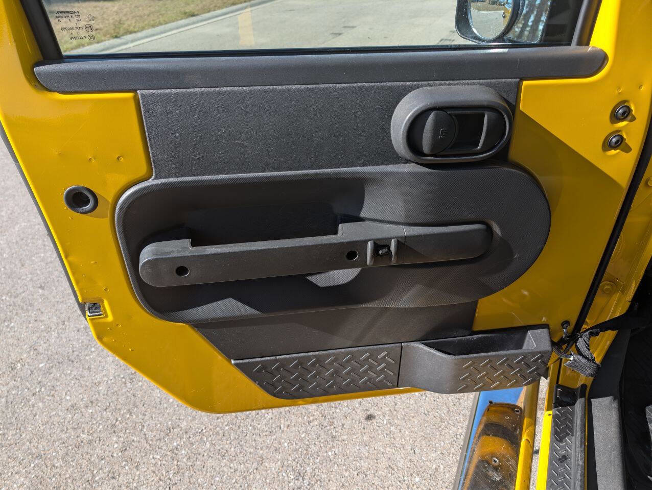 Used 2009 Jeep Wrangler Unlimited X image 10