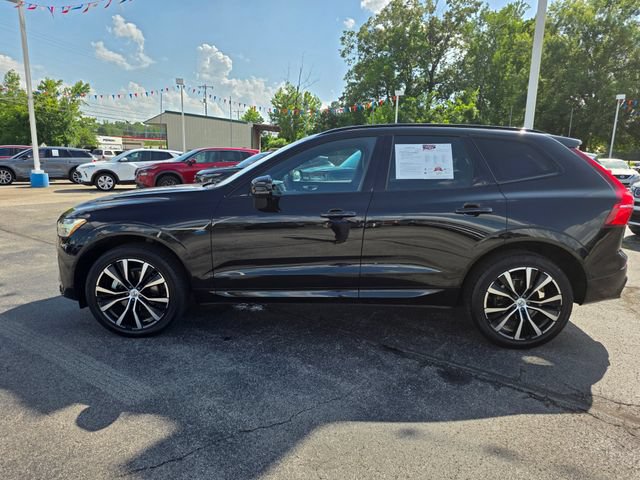 Used 2025 Volvo XC60 B5 Plus AWD/4WD image 7