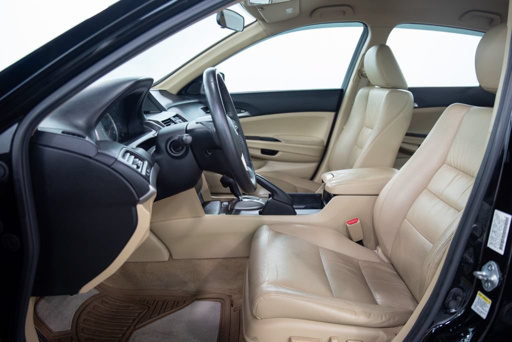 Used 2011 Honda Accord SE image 7