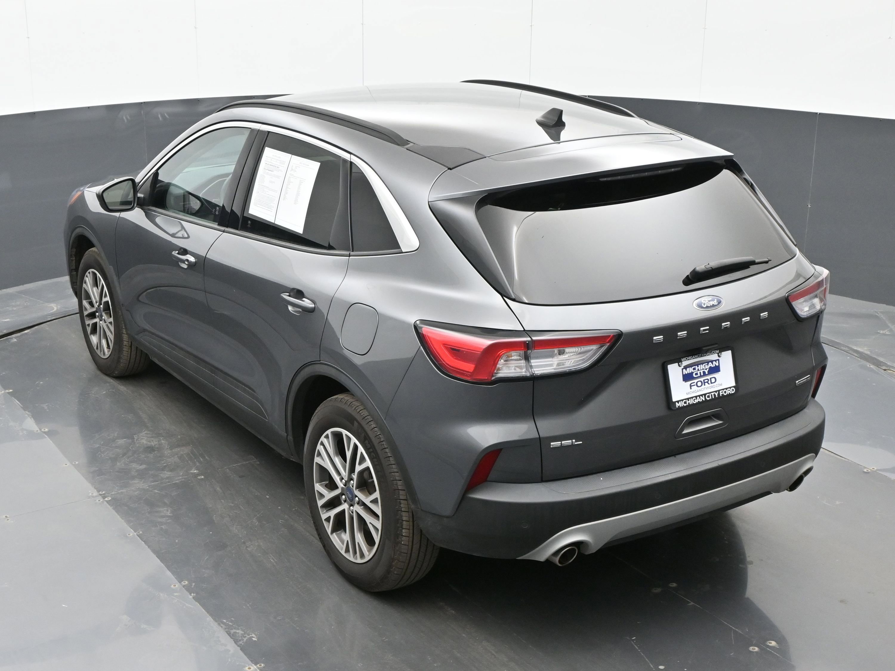 Used 2021 Ford Escape SEL image 34