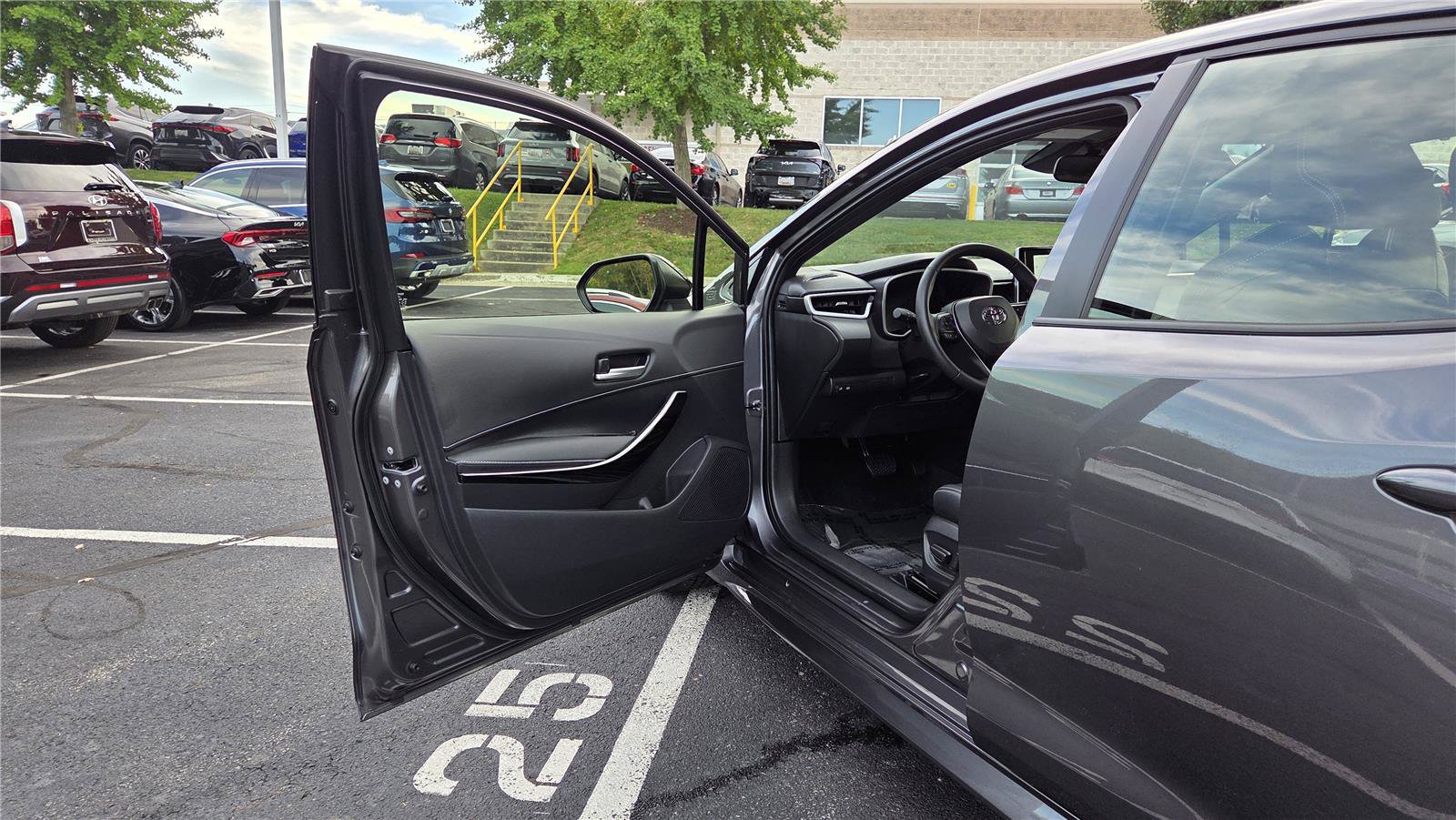 Used 2026 Toyota Corolla XSE FWD image 12