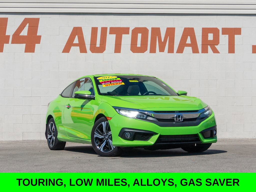 Used 2017 Honda Civic Touring image 1