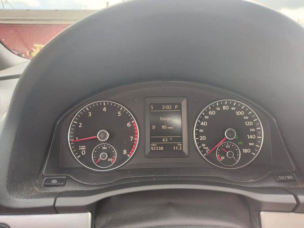 Used 2012 Volkswagen Eos Komfort FWD image 6