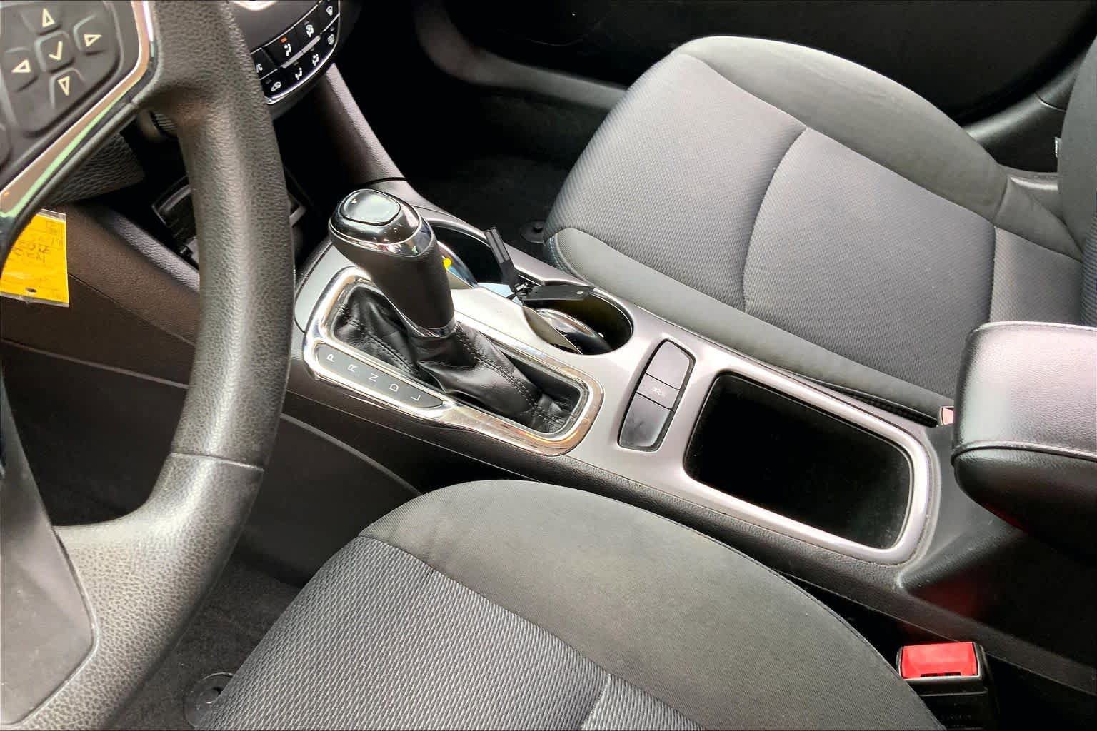 Used 2016 Chevrolet Cruze LT FWD image 16