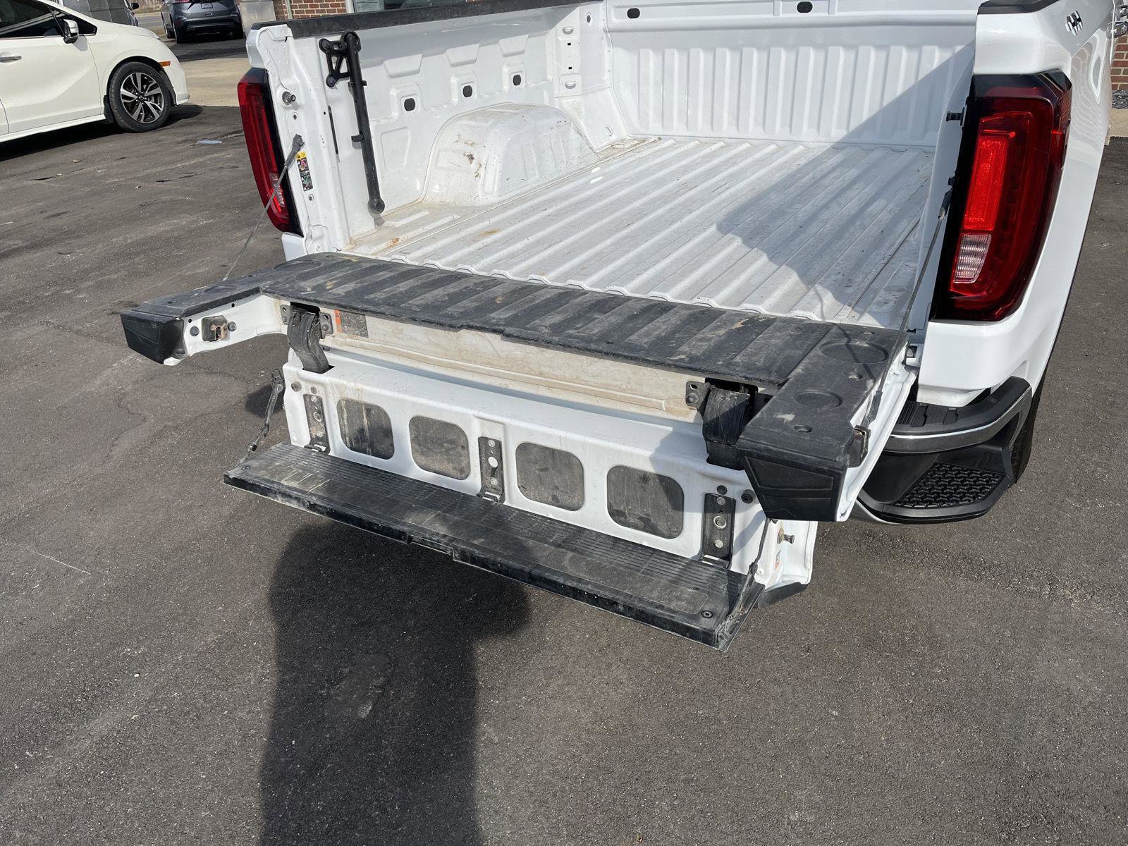 Used 2025 GMC Sierra 1500 SLT image 17