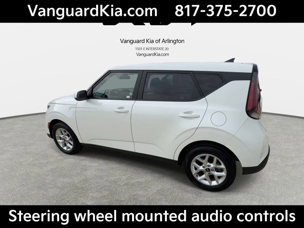 Certified 2025 Kia Soul LX FWD image 7