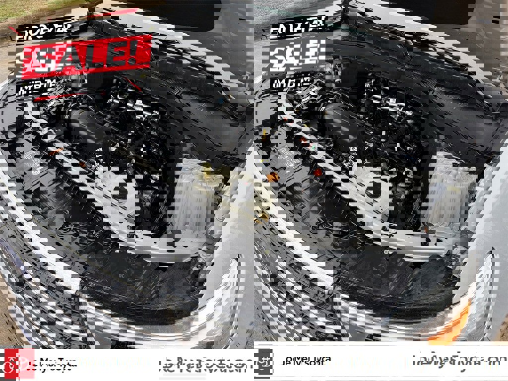 Used 2023 Ford Explorer XLT w/ Equipment Group 202A image 33