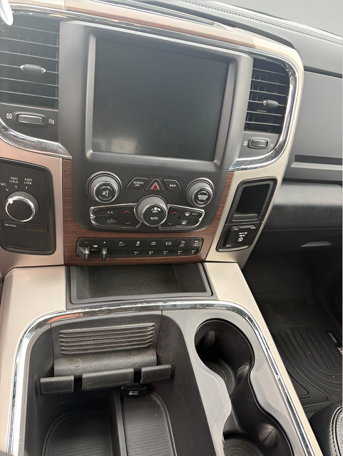 Used 2017 RAM 2500 Laramie w/ Off Road Package AWD/4WD image 8