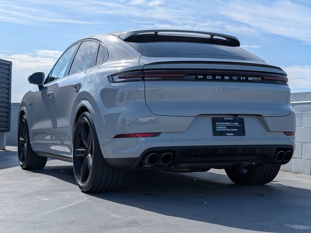 Certified 2026 Porsche Cayenne S AWD/4WD image 3
