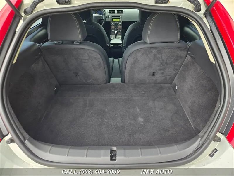 Used 2011 Volvo C30 T5 R-Design image 16