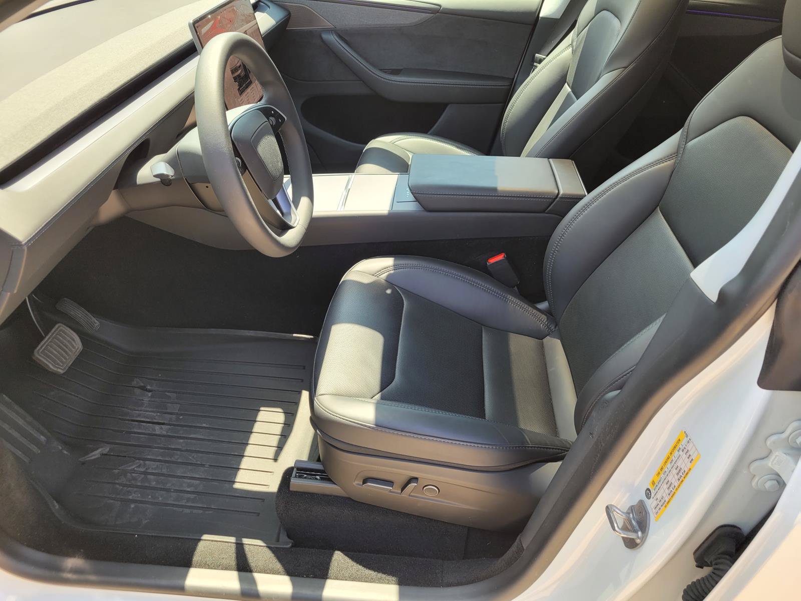 Used 2026 Tesla Model Y AWD image 3