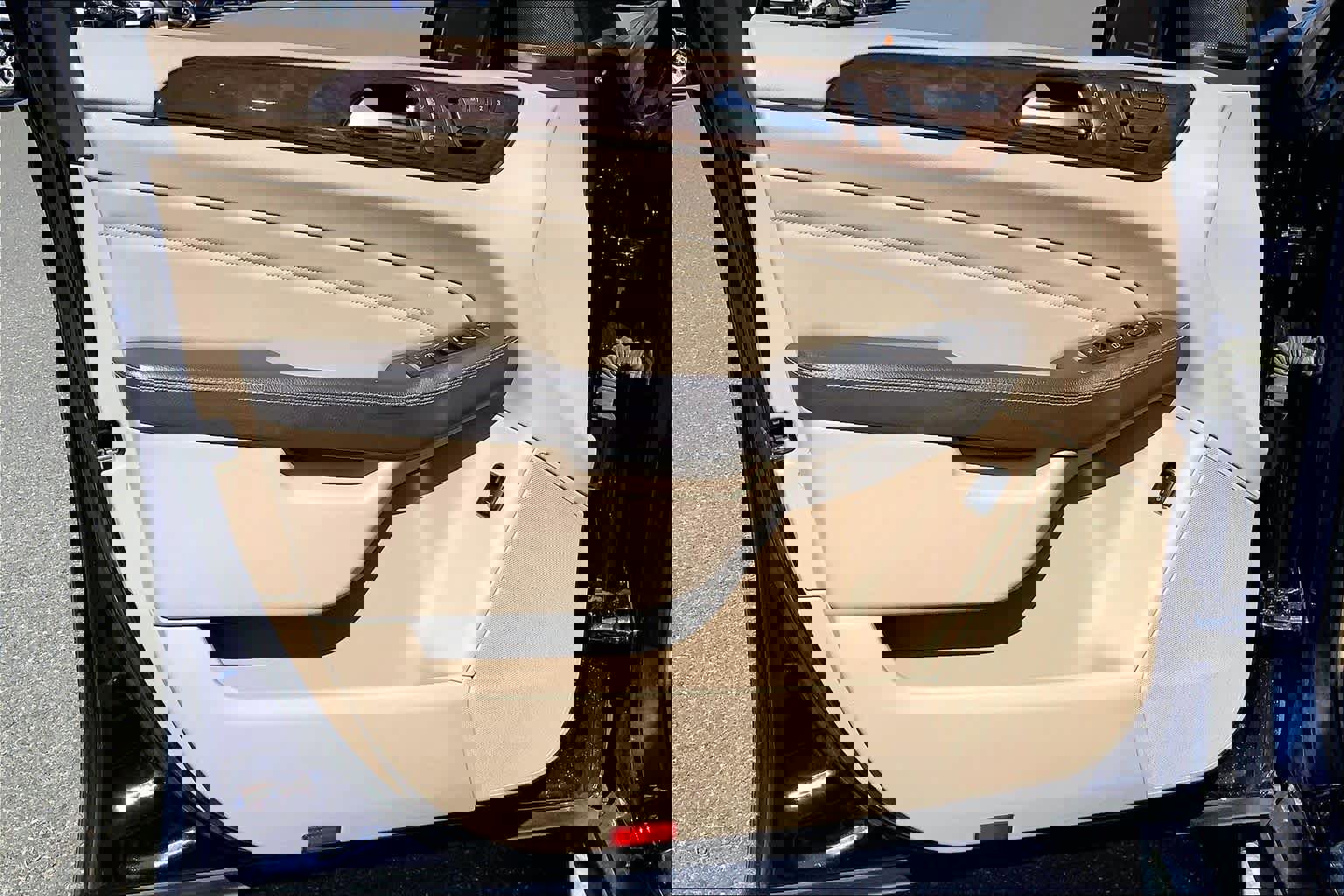 Used 2015 Mercedes-Benz ML 350 4MATIC image 22