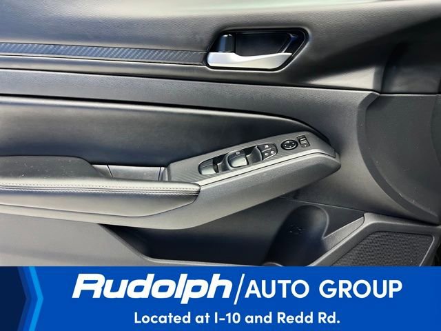 Used 2025 Nissan Altima 2.5 SV image 12