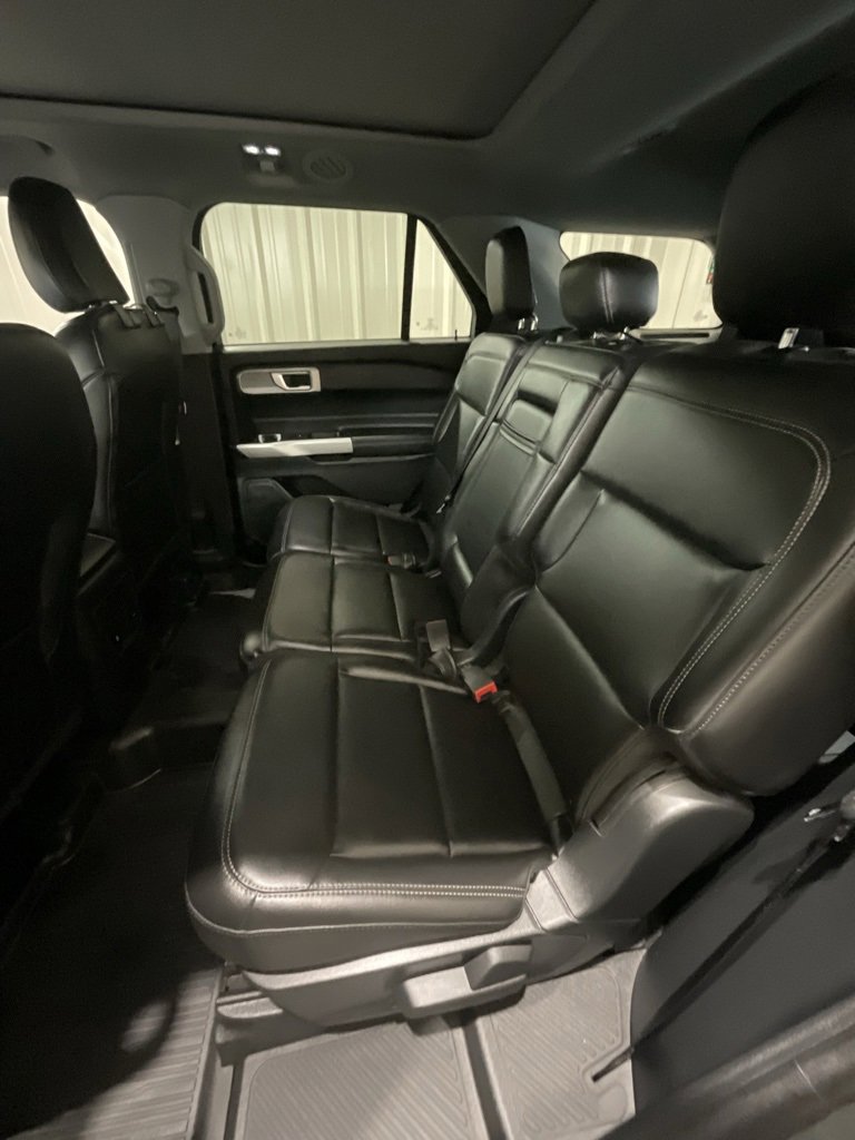 Used 2024 Ford Explorer XLT w/ Equipment Group 202A image 11