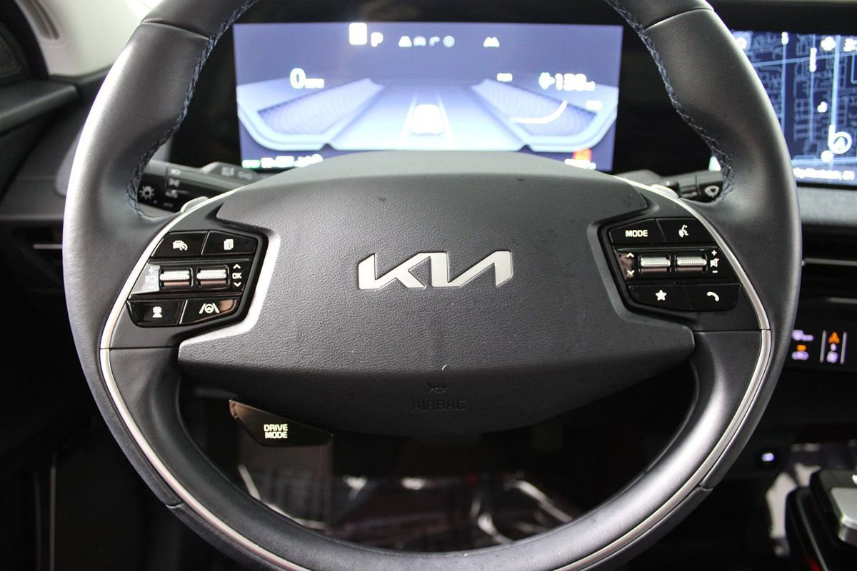 Used 2024 Kia EV6 Wind RWD image 13