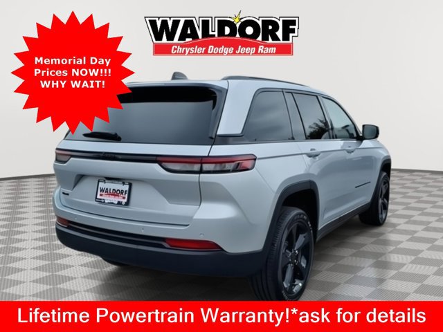 New 2025 Jeep Grand Cherokee Altitude AWD/4WD image 3