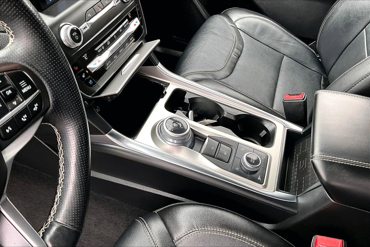 Used 2020 Ford Explorer ST w/ Premium Technology Package image 15