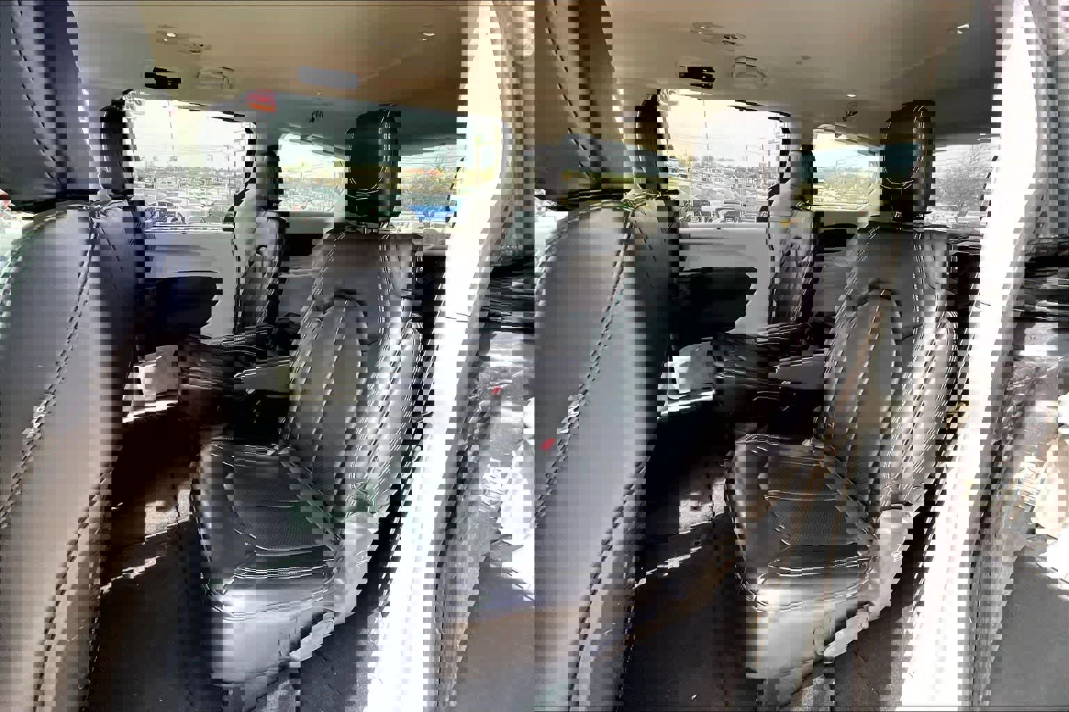 Used 2023 Chrysler Pacifica Touring-L image 29