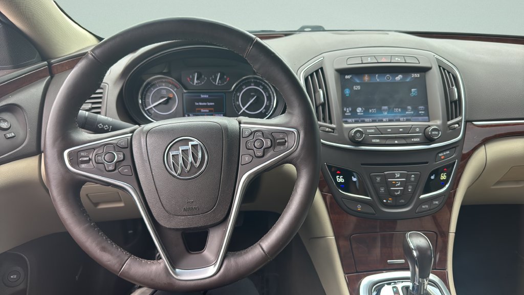 Used 2017 Buick Regal Premium FWD image 12