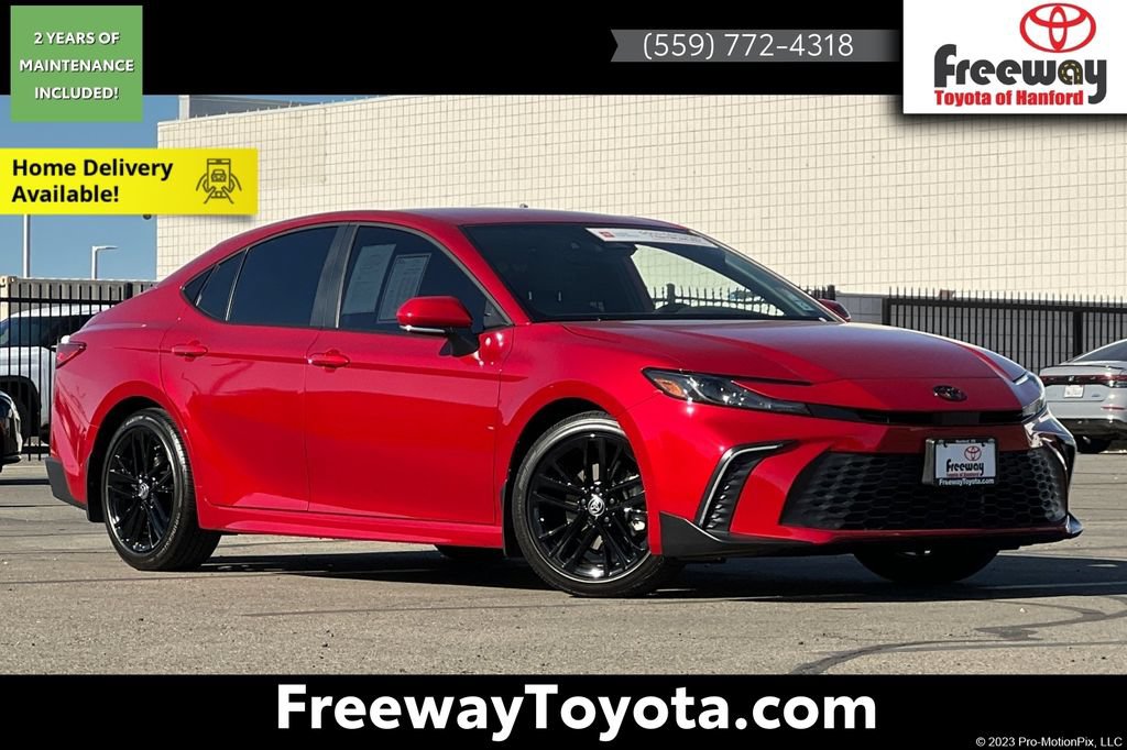 Used 2026 Toyota Camry SE FWD image 1