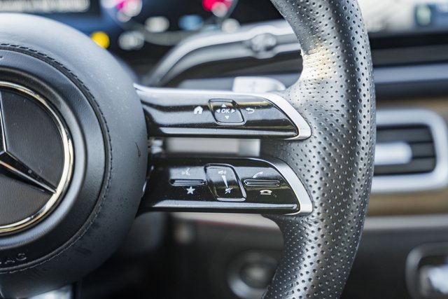 Certified 2025 Mercedes-Benz GLS 450 4MATIC image 29